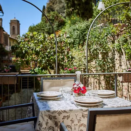 Residenza Stuart - - Dimora Storica Apartment Montepulciano